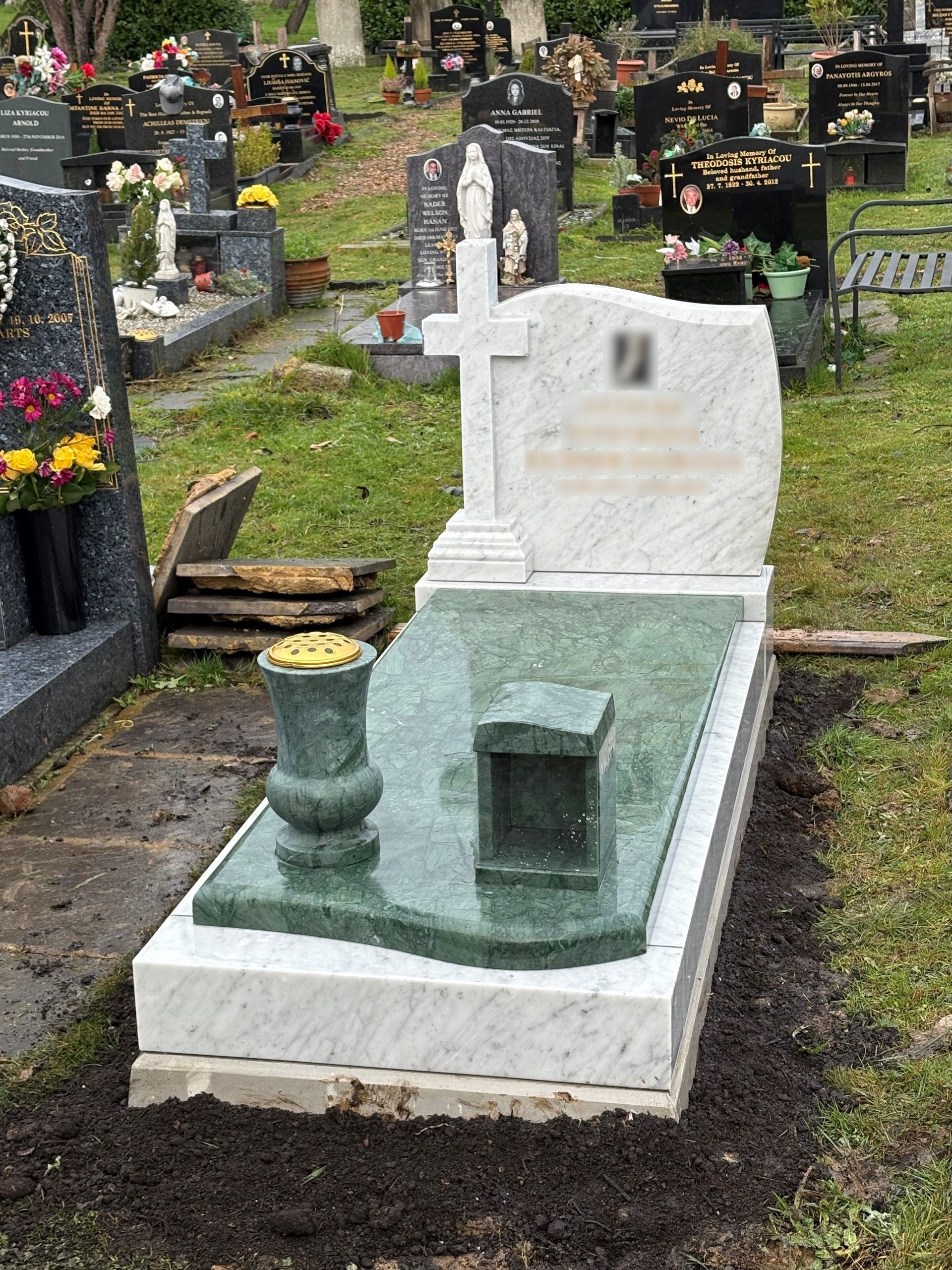 Sapphire Green and White Marble exquisite full memorial with turned vase and candle box.